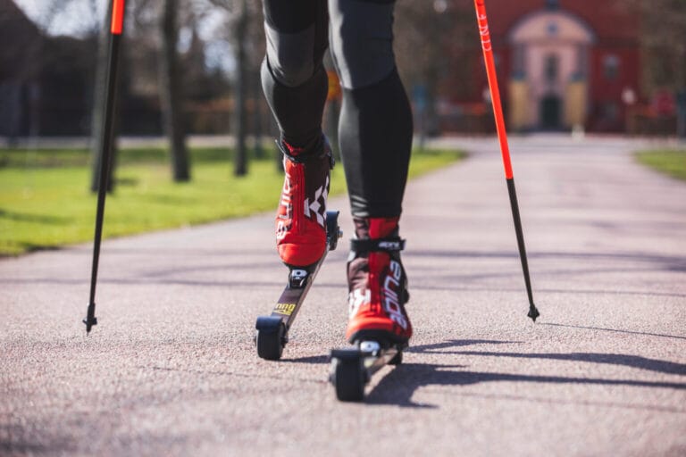 Roller ski