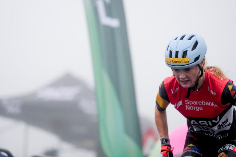 Lysebotn Opp Fleten
